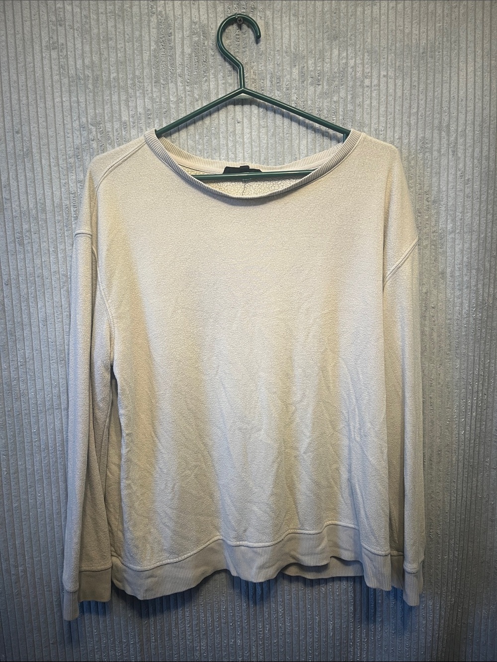 Jane and Delancey Cream Lightweight Crewneck Sweatshirt Large